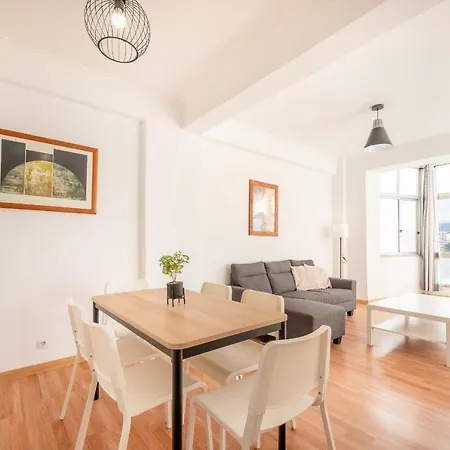 Guestready - Bright Flat Near Rio De Mouro Station * Lisbon