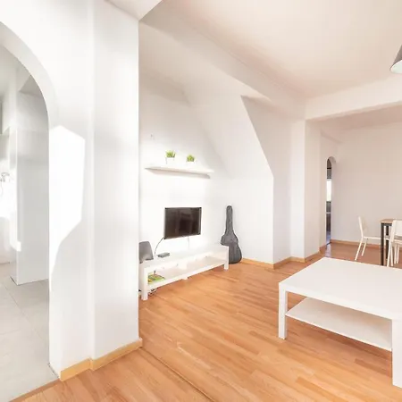 Guestready - Bright Flat Near Rio De Mouro Station