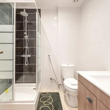 Guestready - Bright Flat Near Rio De Mouro Station