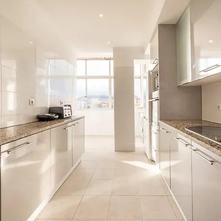 Apartment Guestready - Bright Flat Near Rio De Mouro Station