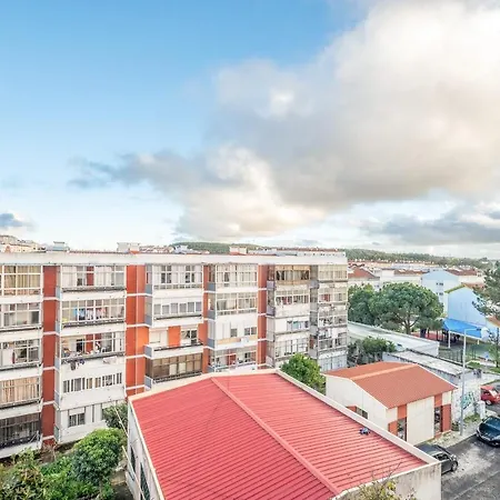 Apartment Guestready - Bright Flat Near Rio De Mouro Station Lisbon